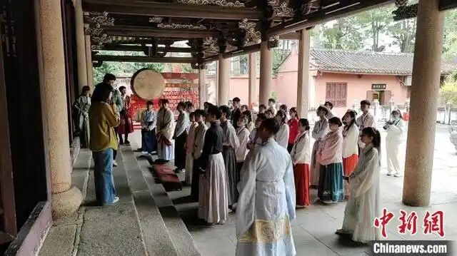 海外華裔青少年走進廣東僑鄉(xiāng)潮州“尋根” 感受古城魅力